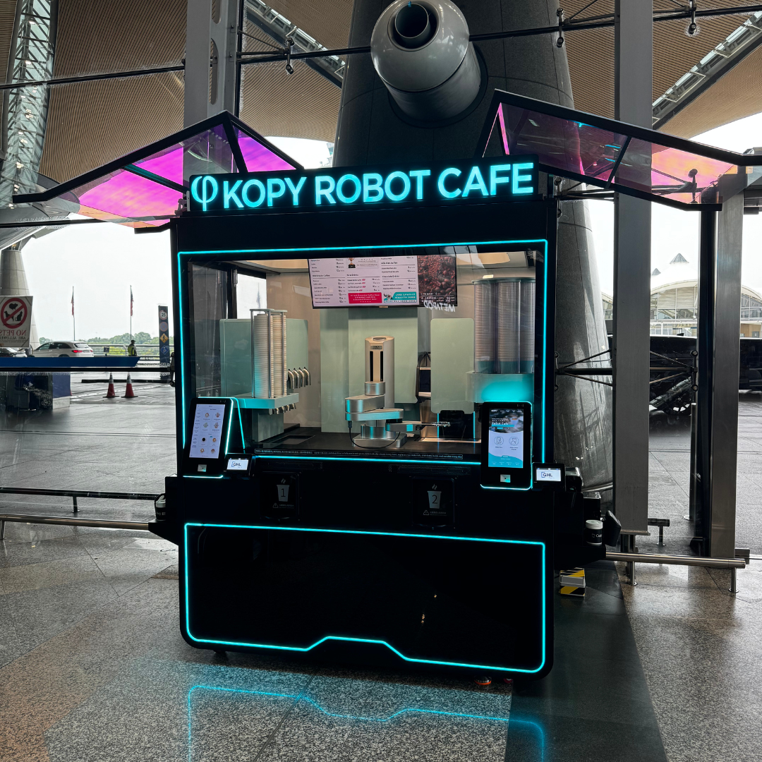 kopy-robot-cafe-klia1-malaysia